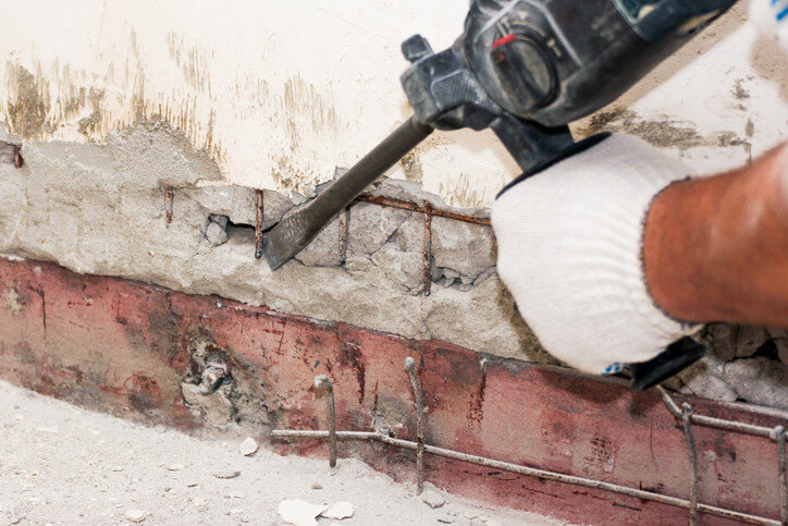 Spalling Concrete: Causes, Control, Repair & Protection Methods